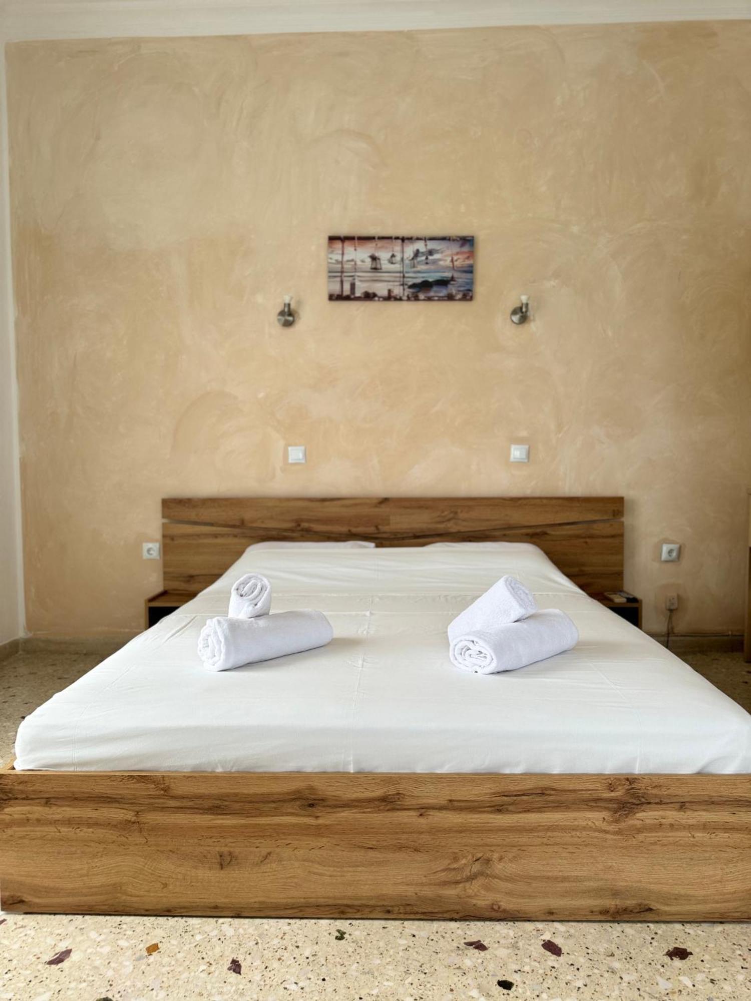 Santa Marina Rooms Agia Marina  Exterior foto